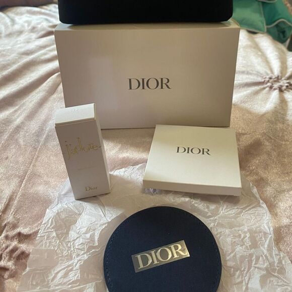 Dior Luxury Gift Set Cosmetic Bag Compact Mirror J'adore Eau de Parfum Perfume - Picture 6 of 7